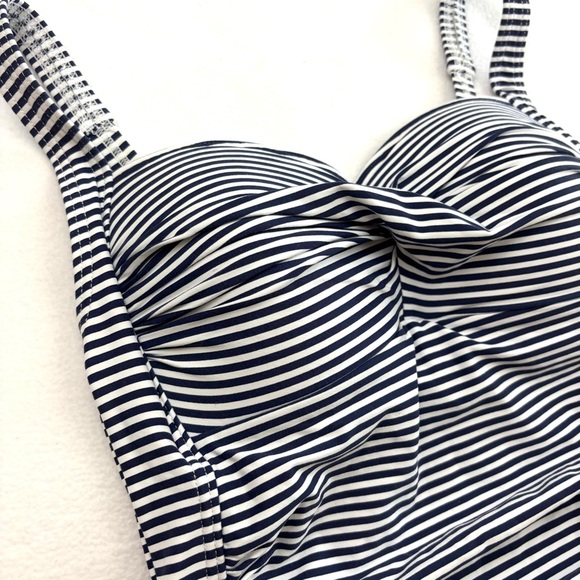 Nip Tuck Navy/White Pinup 50’s Sorrento Striped Joanne One Piece Swimsuit (6) - Picture 3 of 16